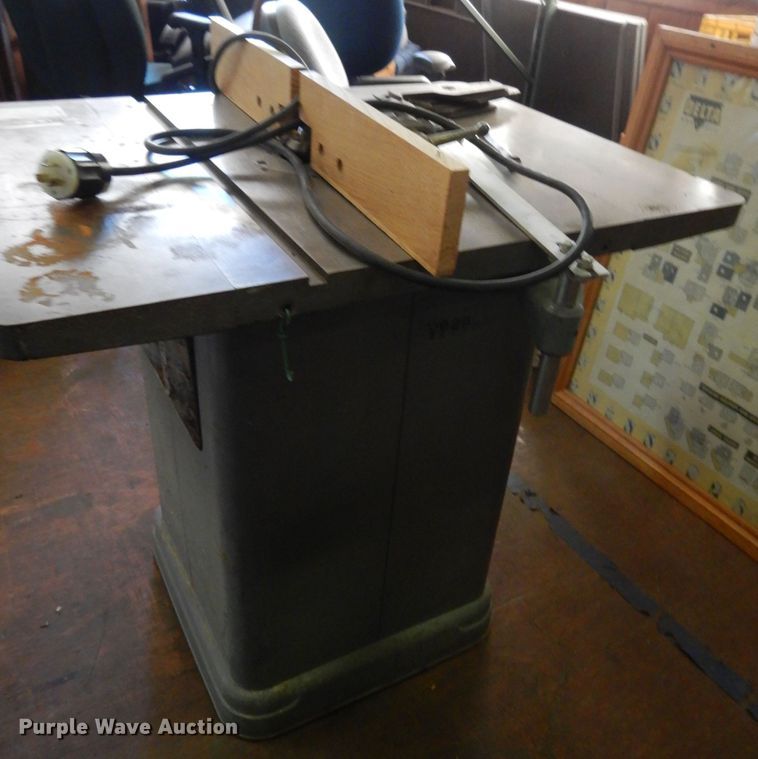 image for item GH9859 Delta router table