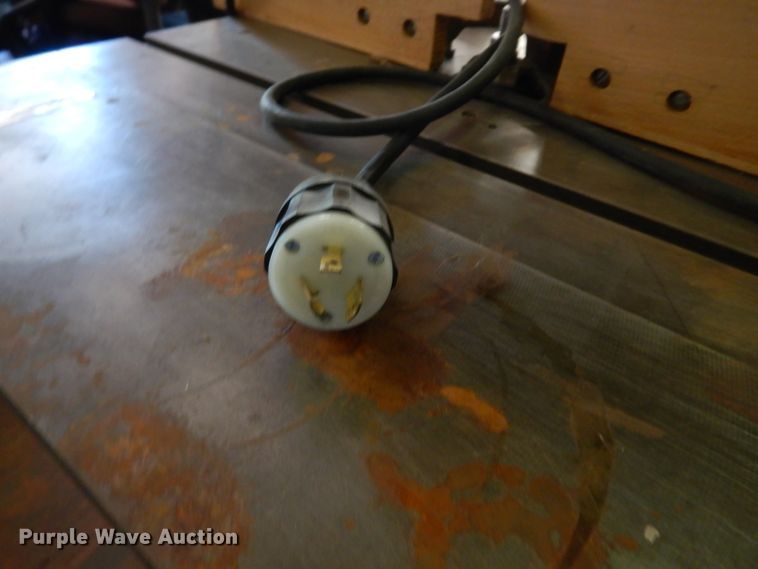 image for item GH9859 Delta router table