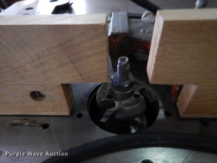 image for item GH9859 Delta router table