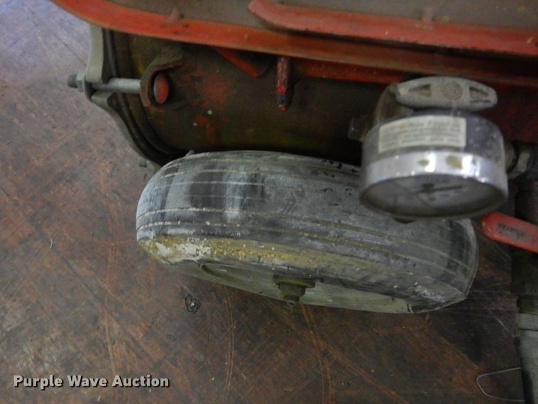 image for item GH9860 MB paint striper