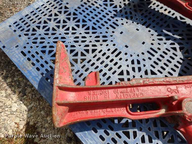 image for item GH9923 (2) Simplex jacks