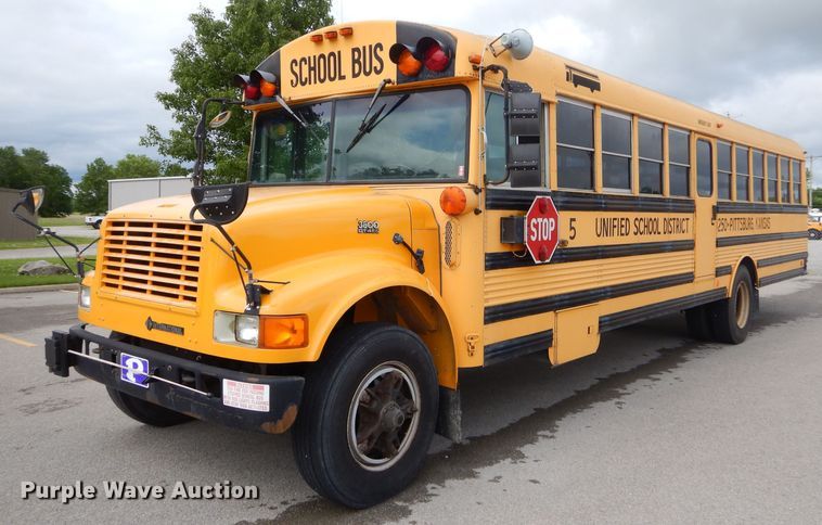 image for item GN9393 1995 International 3800  school bus