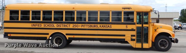 image for item GN9393 1995 International 3800  school bus