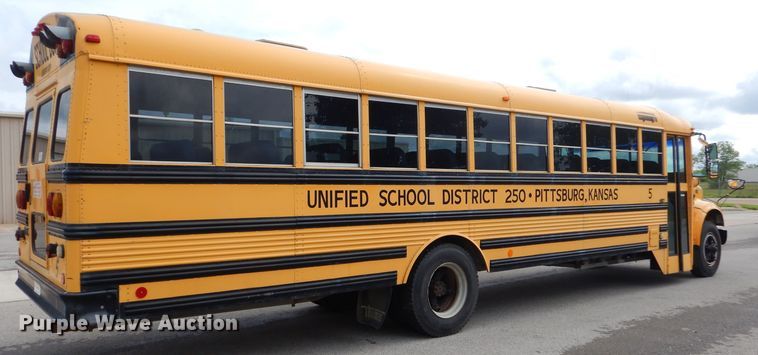image for item GN9393 1995 International 3800  school bus