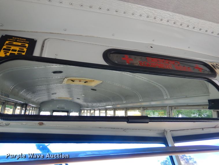 image for item GN9393 1995 International 3800  school bus