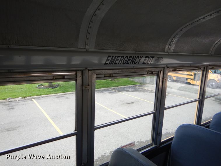 image for item GN9393 1995 International 3800  school bus