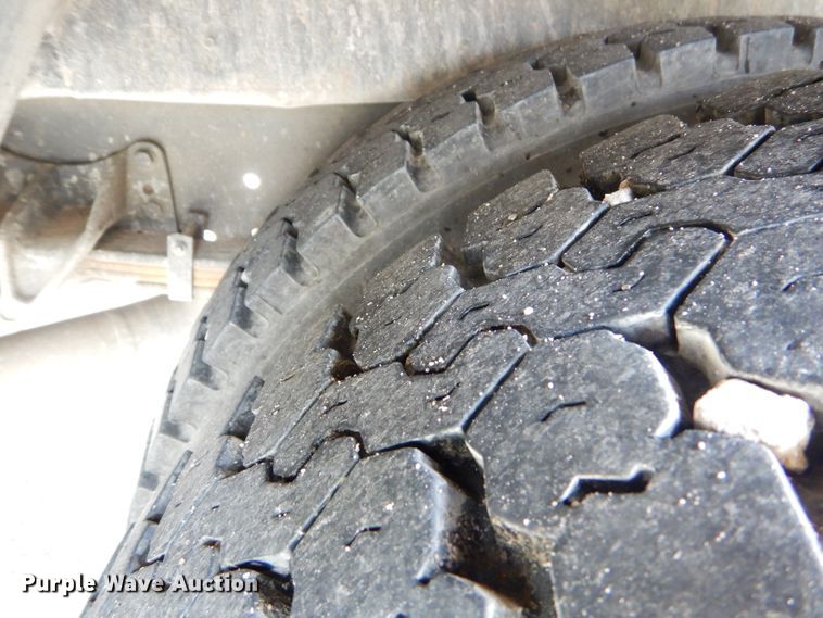 image for item GN9393 1995 International 3800  school bus