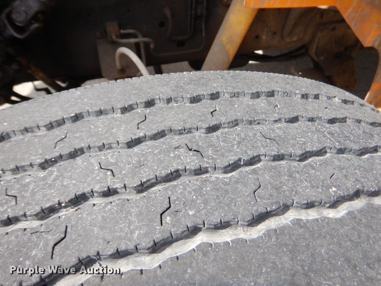 image for item GN9393 1995 International 3800  school bus