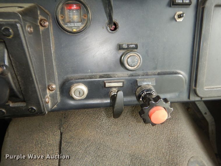 image for item GN9395 1995 International 3800  school bus