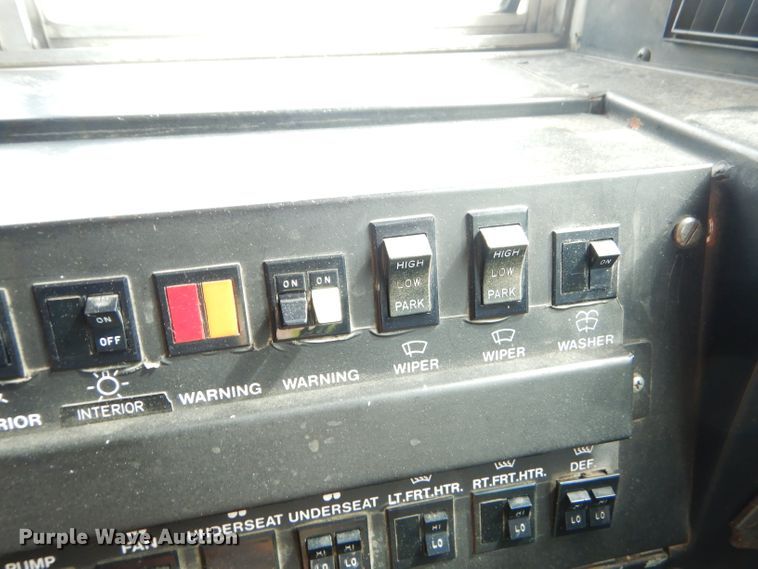 image for item GN9395 1995 International 3800  school bus