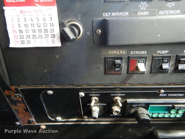 image for item GN9395 1995 International 3800  school bus