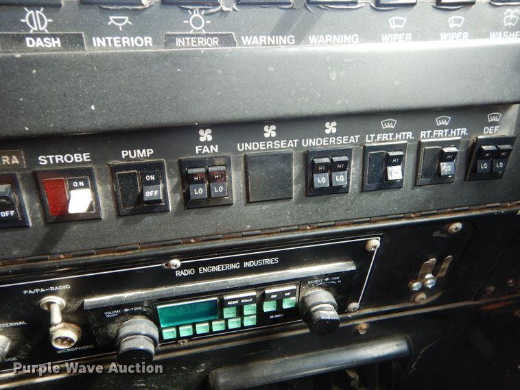 image for item GN9395 1995 International 3800  school bus