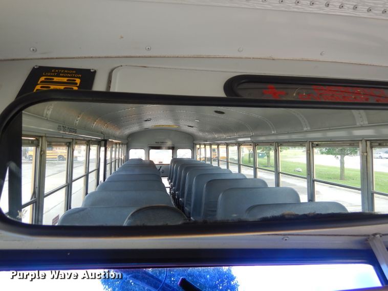 image for item GN9395 1995 International 3800  school bus