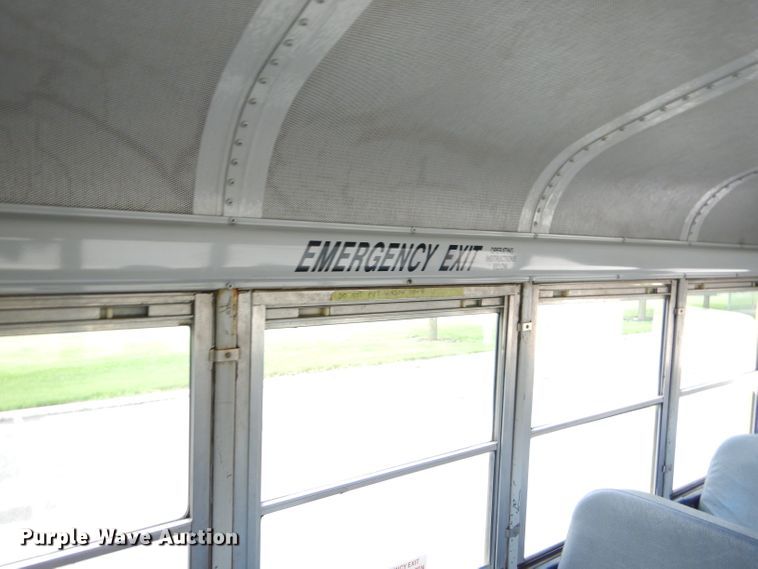 image for item GN9395 1995 International 3800  school bus