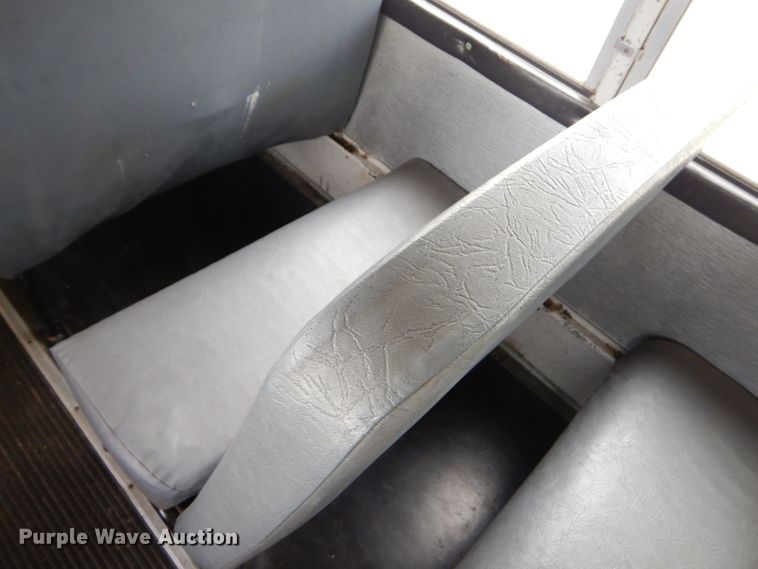 image for item GN9395 1995 International 3800  school bus