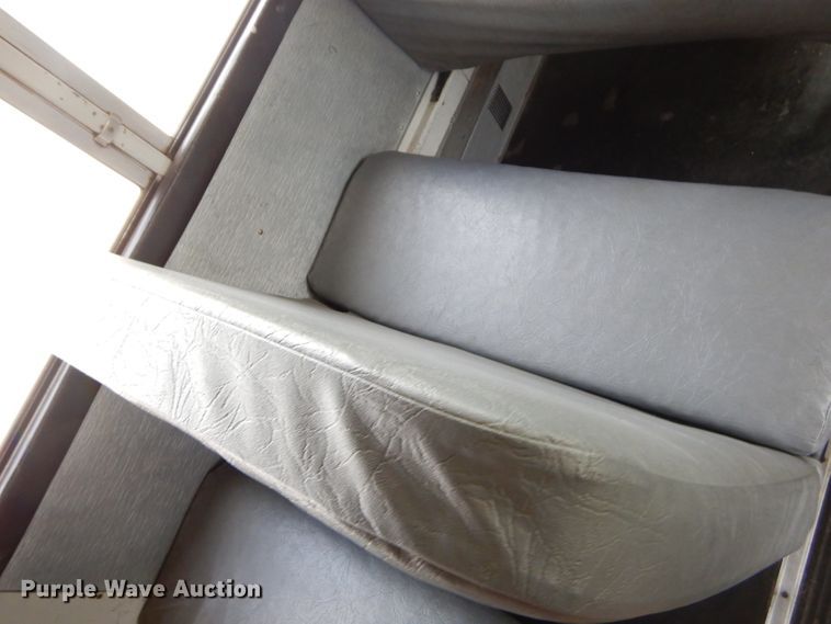 image for item GN9395 1995 International 3800  school bus