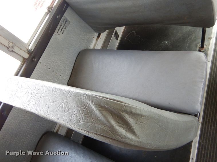 image for item GN9395 1995 International 3800  school bus