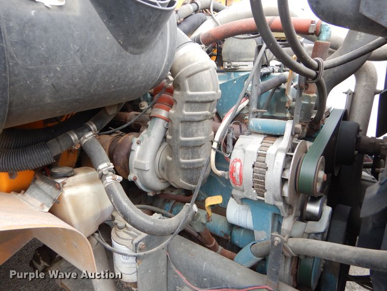 image for item GN9395 1995 International 3800  school bus