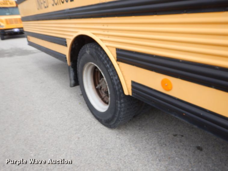 image for item GN9395 1995 International 3800  school bus