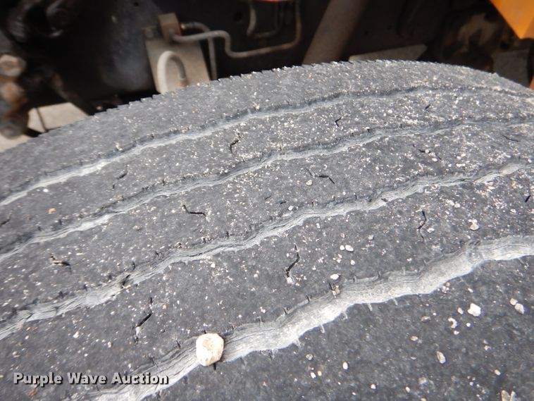 image for item GN9395 1995 International 3800  school bus