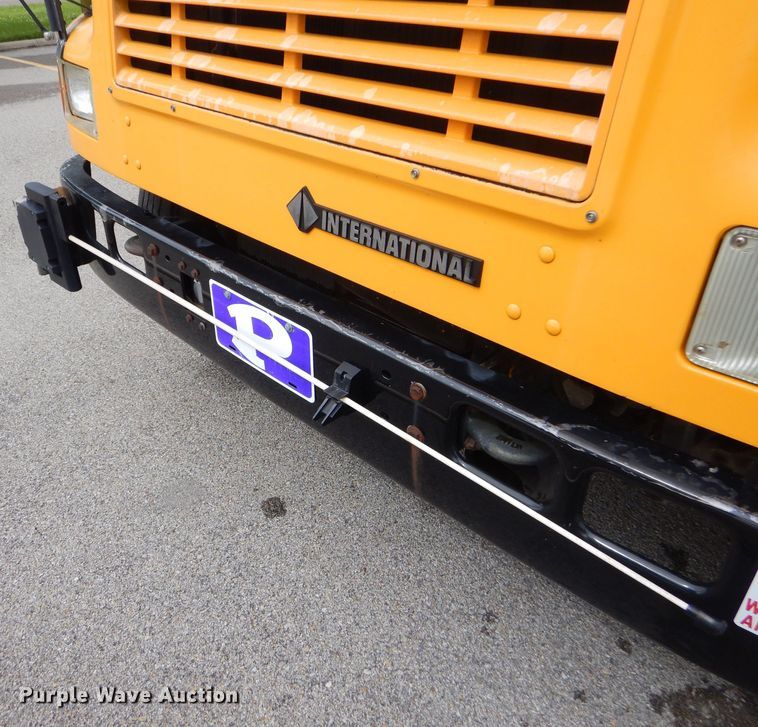 image for item GN9395 1995 International 3800  school bus