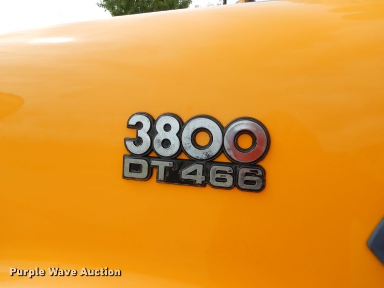 image for item GN9395 1995 International 3800  school bus