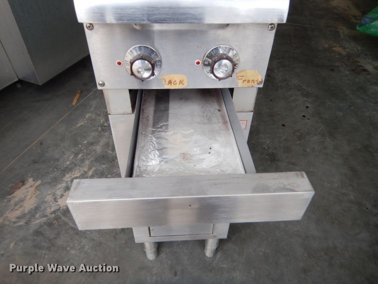 image for item GN9438 General Electric CP450 double burner stove