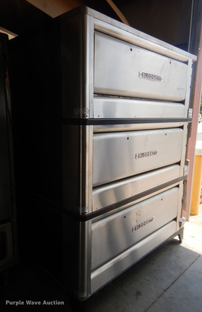 image for item GN9443 Blodgett 1210-S convection oven