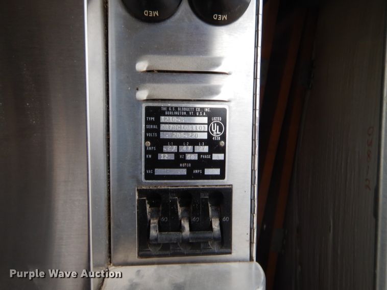 image for item GN9443 Blodgett 1210-S convection oven