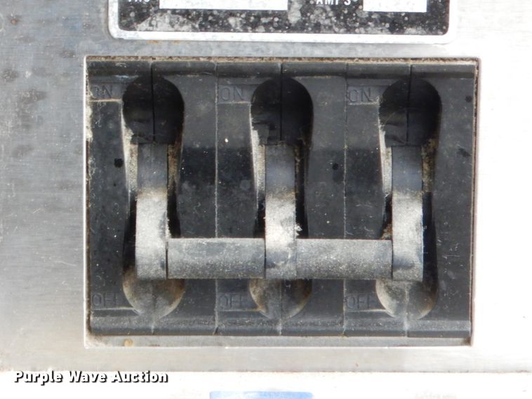 image for item GN9443 Blodgett 1210-S convection oven