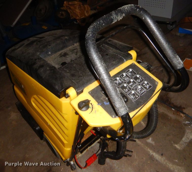 image for item GN9446 (6) floor scrubbers