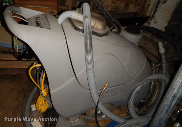 image for item GN9446 (6) floor scrubbers