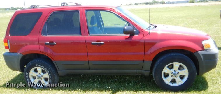 image for item GN9461 2005 Ford Escape XLT  SUV