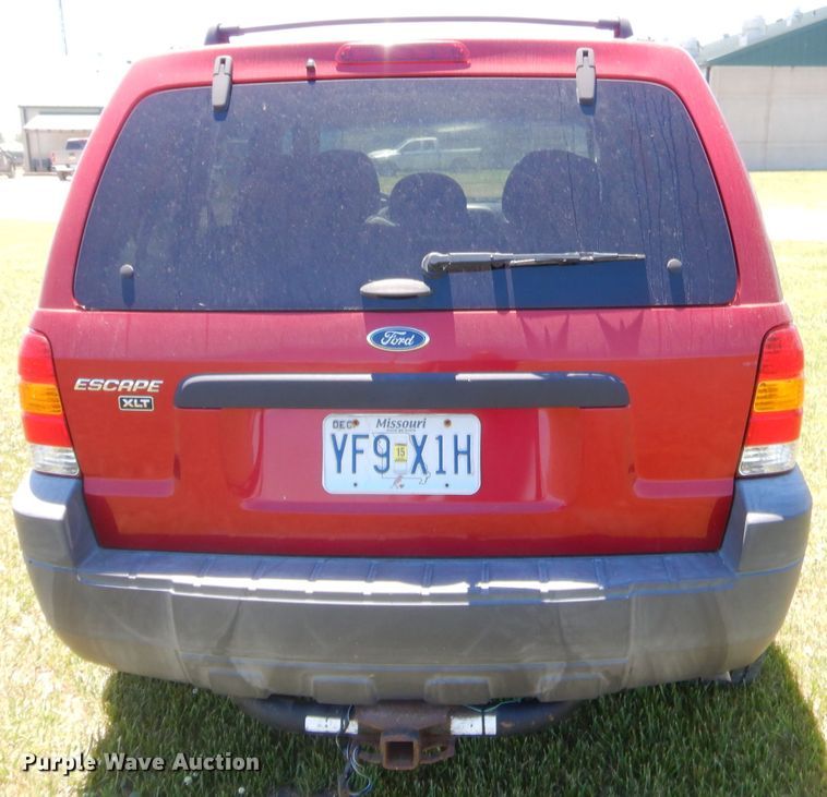 image for item GN9461 2005 Ford Escape XLT  SUV