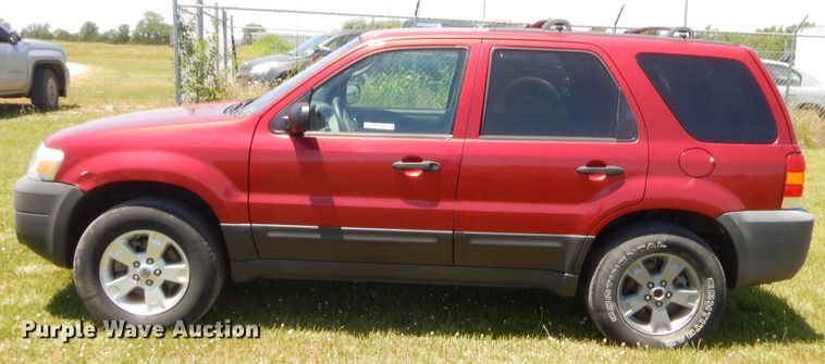 image for item GN9461 2005 Ford Escape XLT  SUV
