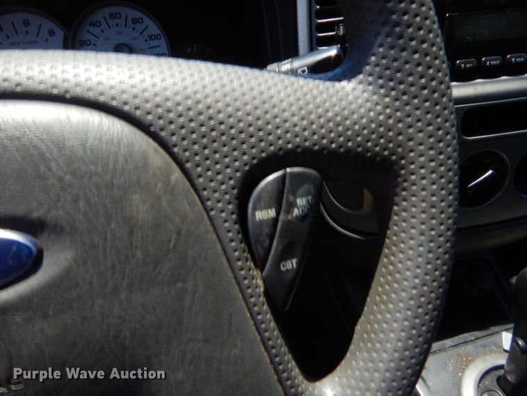 image for item GN9461 2005 Ford Escape XLT  SUV