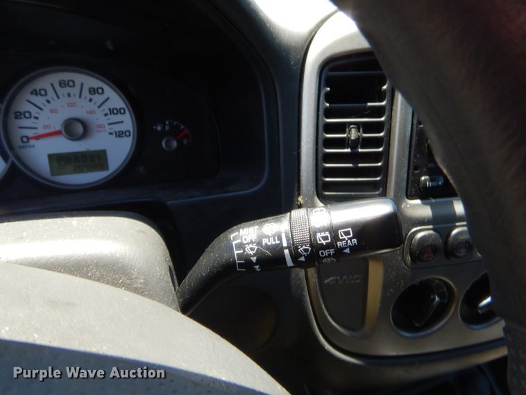 image for item GN9461 2005 Ford Escape XLT  SUV