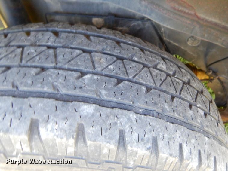 image for item GN9461 2005 Ford Escape XLT  SUV