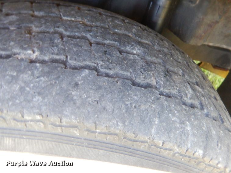 image for item GN9461 2005 Ford Escape XLT  SUV