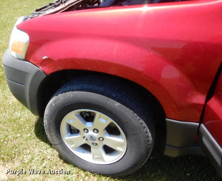 image for item GN9461 2005 Ford Escape XLT  SUV