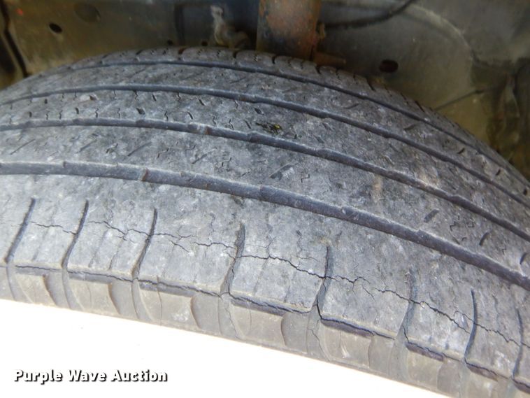 image for item GN9461 2005 Ford Escape XLT  SUV