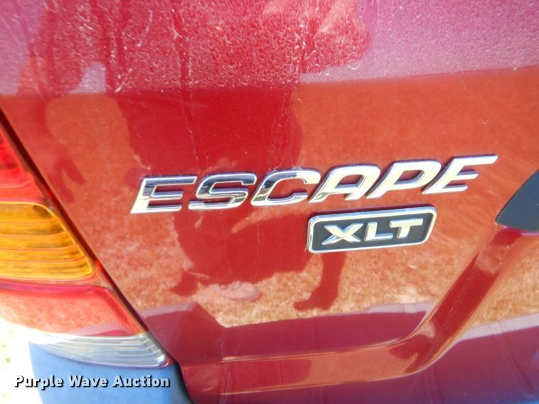 image for item GN9461 2005 Ford Escape XLT  SUV