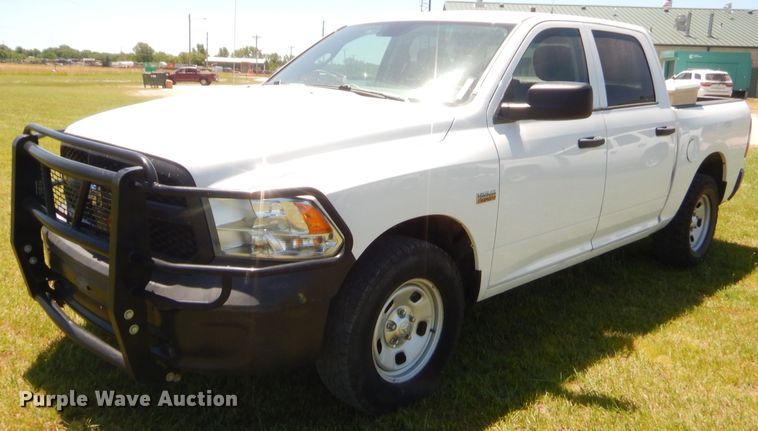 image for item GN9462 2015 Dodge Ram 1500  Crew Cab pickup truck