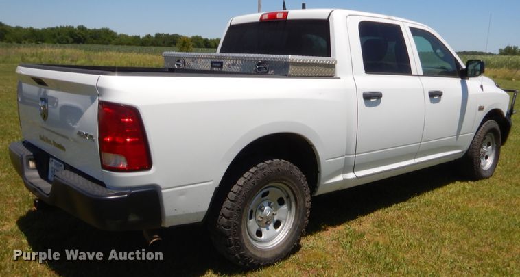 image for item GN9462 2015 Dodge Ram 1500  Crew Cab pickup truck