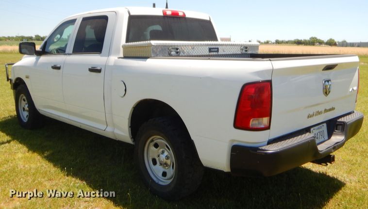 image for item GN9462 2015 Dodge Ram 1500  Crew Cab pickup truck