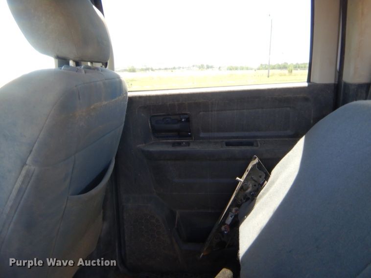 image for item GN9462 2015 Dodge Ram 1500  Crew Cab pickup truck