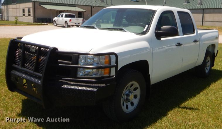 image for item GN9463 2012 Chevrolet Silverado 1500  Crew Cab pickup truck