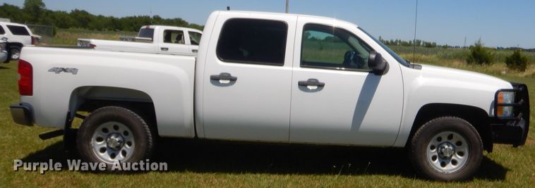 image for item GN9463 2012 Chevrolet Silverado 1500  Crew Cab pickup truck