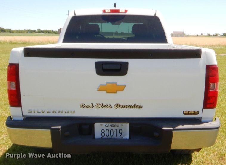 image for item GN9463 2012 Chevrolet Silverado 1500  Crew Cab pickup truck