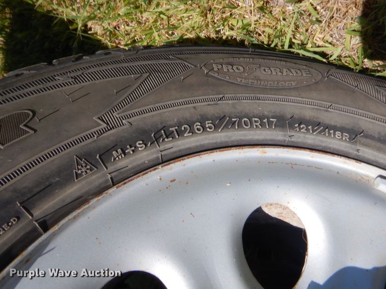 image for item GN9463 2012 Chevrolet Silverado 1500  Crew Cab pickup truck